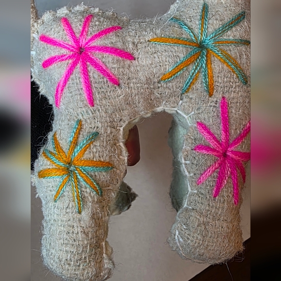 Mexican Handmade Llama - Picture 6 of 14